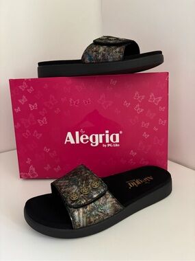 Alegria Iridescent Slide Sandals in Black and Multicolor